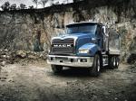 Mack Granite 6x4 Dump Truck 2002 года